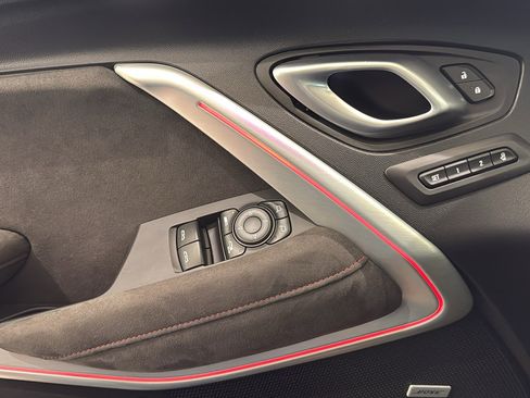 Certified 2022 Chevrolet Camaro ZL1 image 19