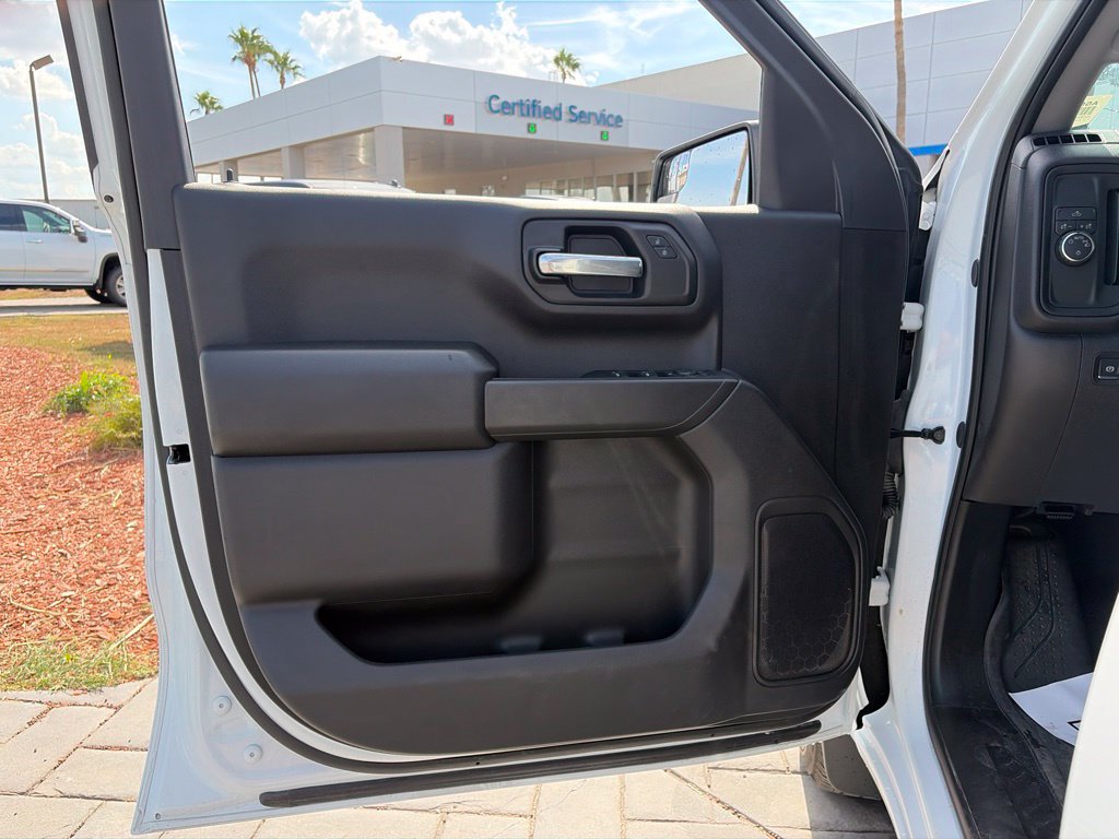 Used 2025 Chevrolet Silverado 1500 Custom RWD image 12