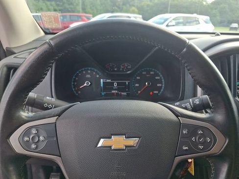 Used 2017 Chevrolet Colorado Z71 AWD/4WD image 18