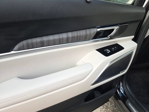 Used 2023 Kia Telluride SX Prestige AWD/4WD image 24
