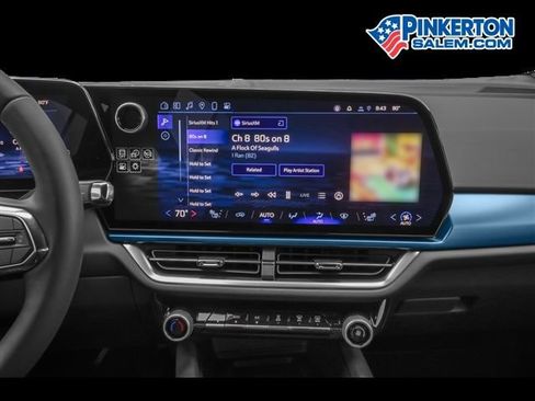 New 2026 Chevrolet Equinox EV LT image 31