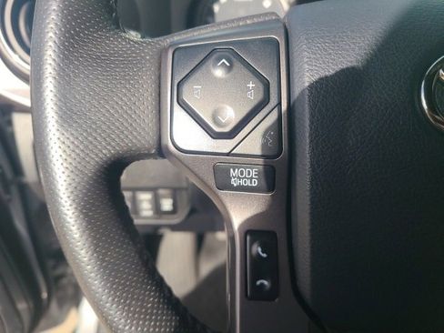 Used 2020 Toyota Tacoma TRD Sport image 20