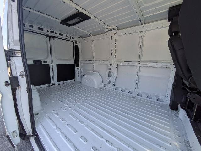 Used 2025 RAM ProMaster 2500 w/ Convenience Group FWD image 14