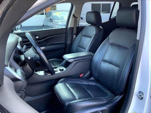 Used 2019 GMC Acadia SLT image 25