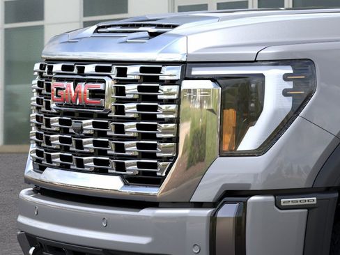 New 2026 GMC Sierra 2500 Denali w/ Denali Reserve Package AWD/4WD image 13
