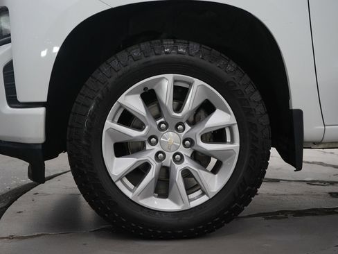 Used 2022 Chevrolet Silverado 1500 Custom w/ Safety Confidence Package image 32