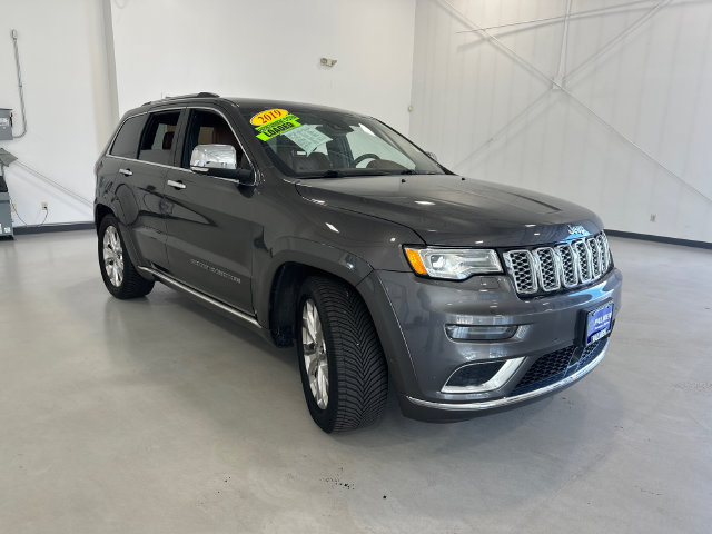 Used 2019 Jeep Grand Cherokee Summit AWD/4WD image 3