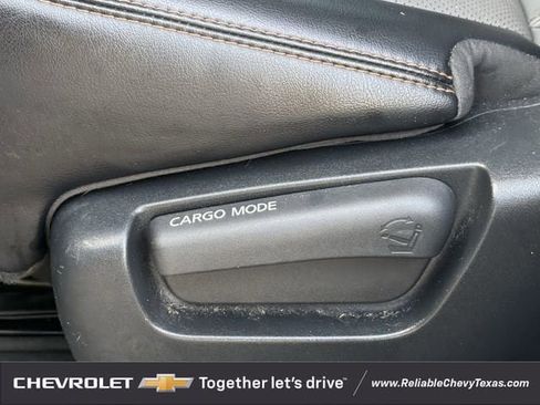 Used 2020 Nissan Pathfinder SL image 36