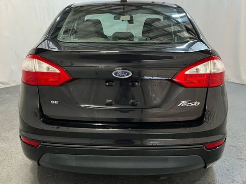 Used 2014 Ford Fiesta SE image 6
