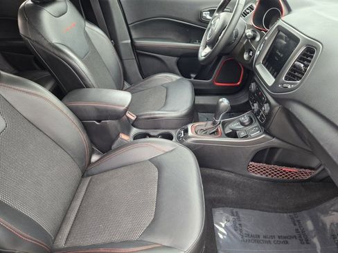 Used 2020 Jeep Compass Trailhawk w/ Cold Weather Group image 13