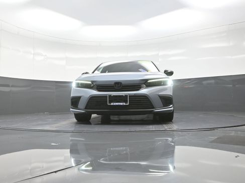 Used 2023 Honda Civic Sport image 10