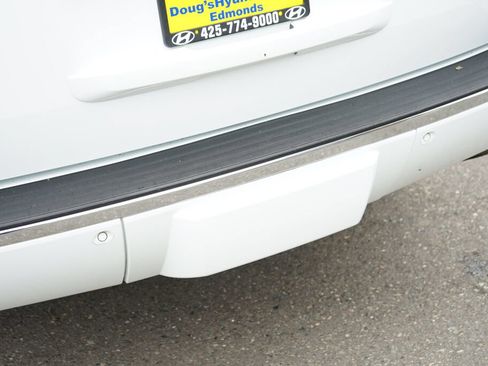 Used 2007 GMC Yukon Denali AWD/4WD image 6
