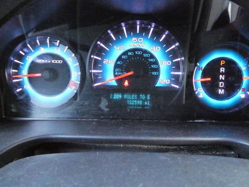 Used 2012 Ford Fusion SEL image 12