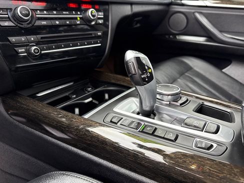 Used 2016 BMW X5 xDrive40e image 34