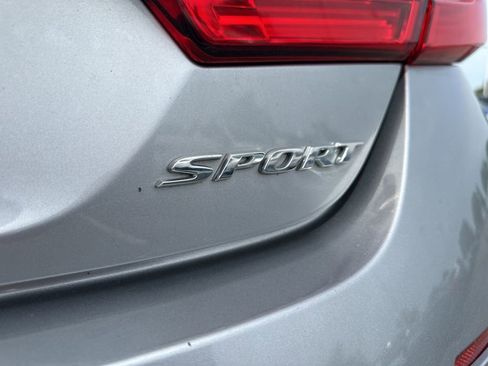 Used 2019 Honda Accord Sport image 4