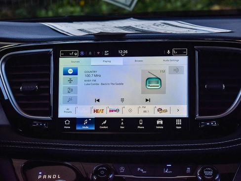 New 2026 Chrysler Pacifica Limited w/ S Appearance Package image 8