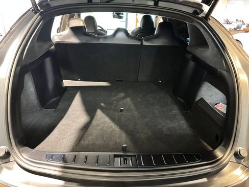 Used 2024 Tesla Model X image 13
