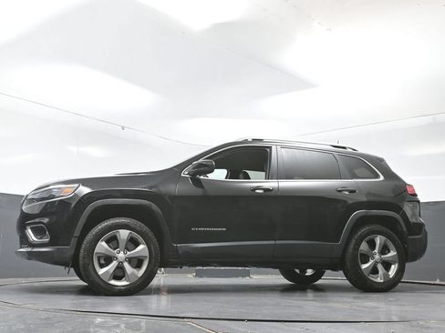 Used 2020 Jeep Cherokee Limited AWD/4WD image 28