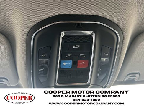 Used 2024 Jeep Wagoneer L Series II w/ Flexible Seating Group RWD image 26