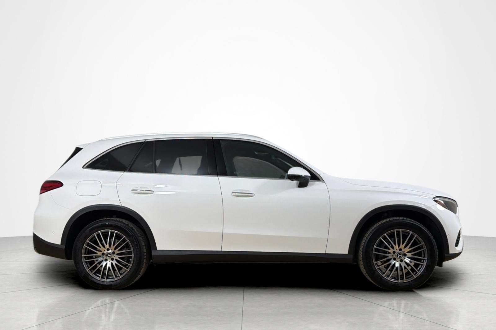Used 2026 Mercedes-Benz GLC 300 image 6