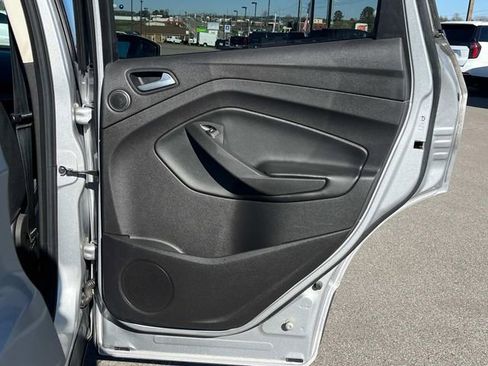 Used 2015 Ford Escape SE w/ Equipment Group 201A FWD image 22
