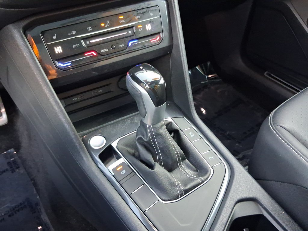 Used 2023 Volkswagen Tiguan SE R-Line FWD image 24
