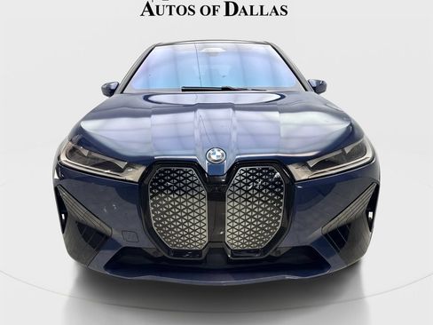 Used 2024 BMW iX xDrive50 w/ Sport Package AWD/4WD image 3