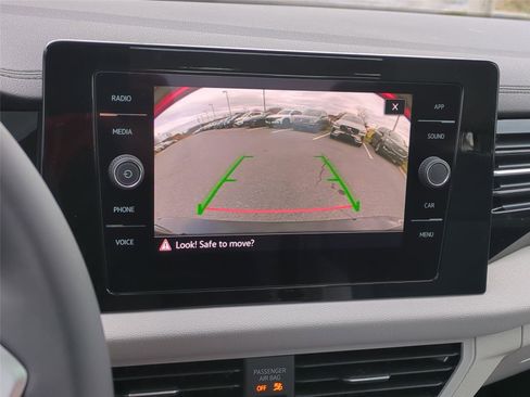 New 2026 Volkswagen Jetta SE FWD image 11