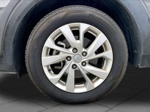 Used 2020 Hyundai Tucson Value w/ Cargo Package FWD image 11