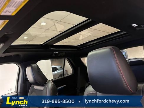 Certified 2025 Ford Explorer ST AWD/4WD image 5