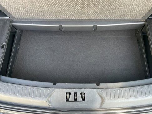 Used 2024 Ford Explorer Limited image 13