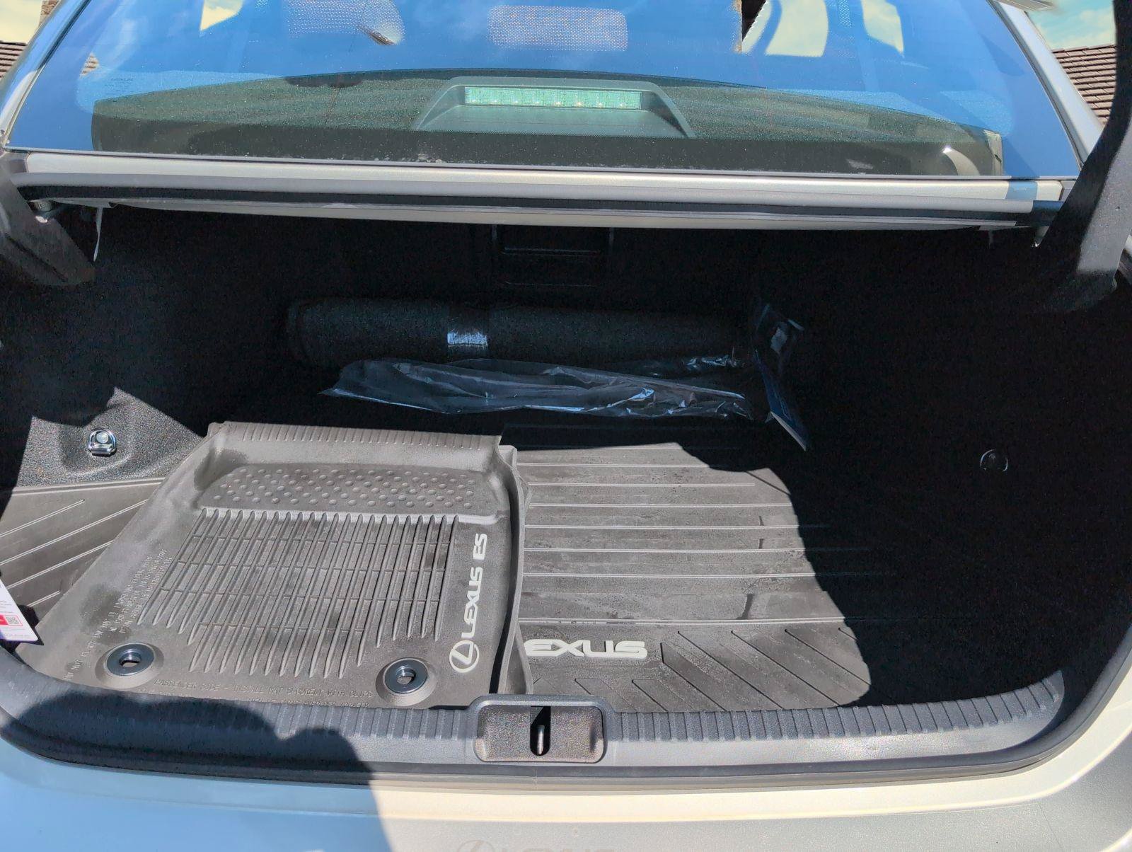 Certified 2023 Lexus ES 350 Ultra Luxury w/ Accessory Package (Z2) FWD image 20