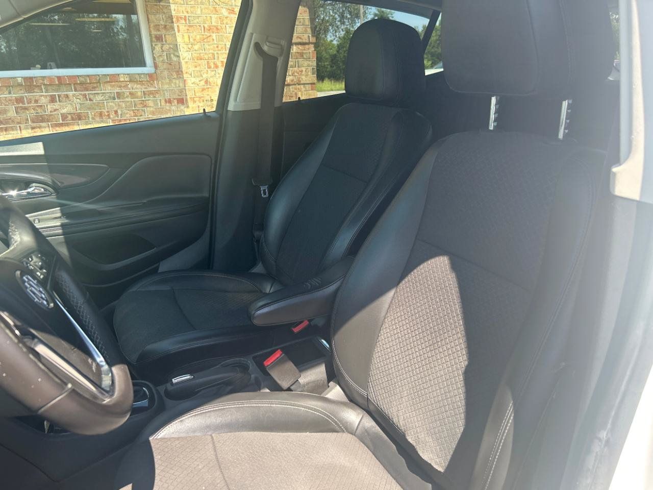Used 2018 Buick Encore Preferred AWD/4WD image 19