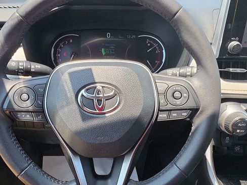 Used 2023 Toyota RAV4 XLE Premium FWD image 11