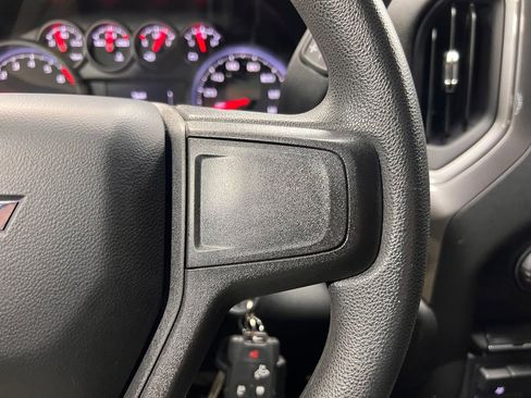 Used 2021 Chevrolet Silverado 1500 Custom Trail Boss AWD/4WD image 11