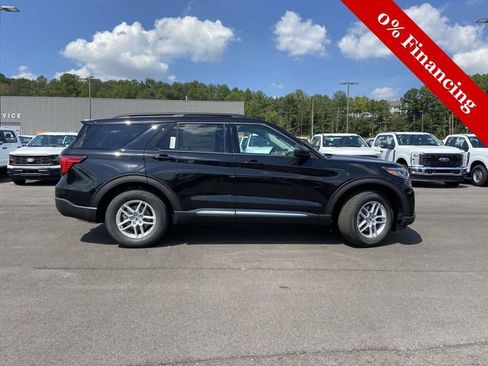 New 2025 Ford Explorer Active w/ Active Comfort Package image 2