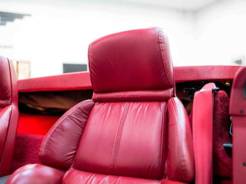 Used 1990 Chevrolet Corvette Convertible image 64