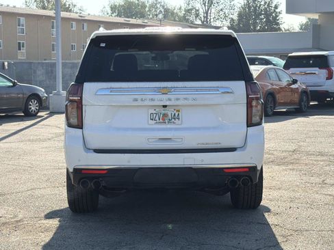 Used 2023 Chevrolet Suburban Premier image 4