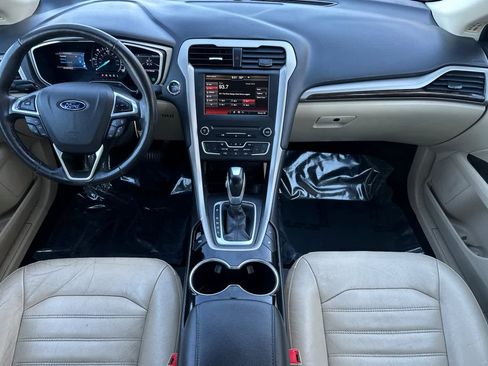 Used 2016 Ford Fusion Energi SE image 3