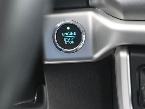 Used 2024 Ford Expedition XLT image 19