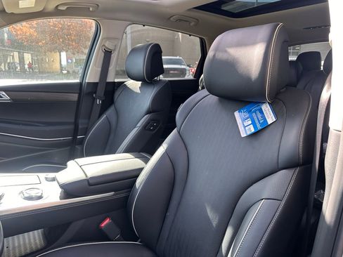 Used 2024 Genesis GV80 3.5T w/ Advanced Package image 42