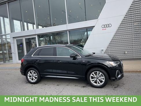 Used 2023 Audi Q3 2.0T Premium w/ Convenience Package image 13