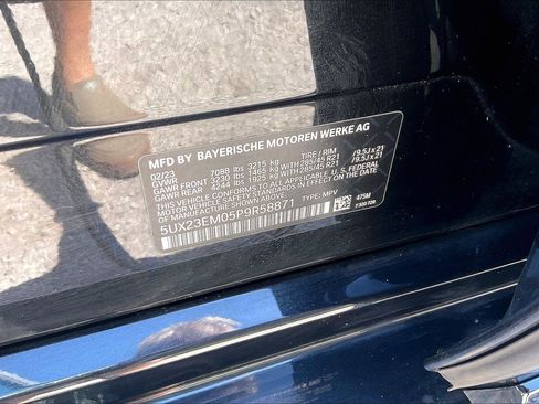 Used 2023 BMW X7 xDrive40i w/ Executive Package image 19