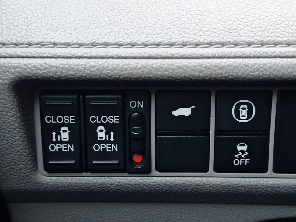 Used 2023 Honda Odyssey EX-L image 28