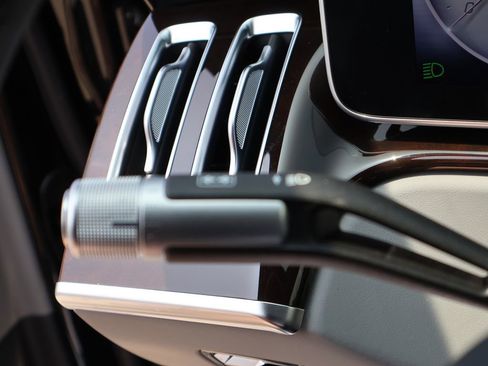 Certified 2023 Mercedes-Benz S 580 4MATIC Sedan image 37