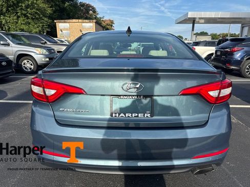 Used 2016 Hyundai Sonata SE FWD image 4