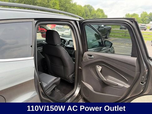 Used 2017 Ford Escape SE w/ Equipment Group 201A FWD image 28