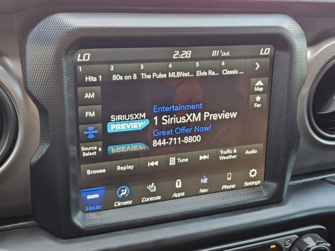 Used 2022 Jeep Gladiator Sport image 19