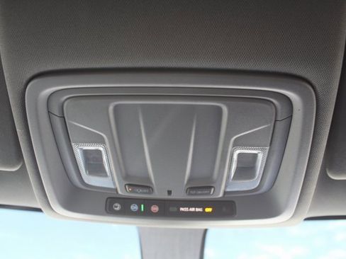 Used 2022 Chevrolet Silverado 2500 Custom w/ Custom Convenience Package image 28