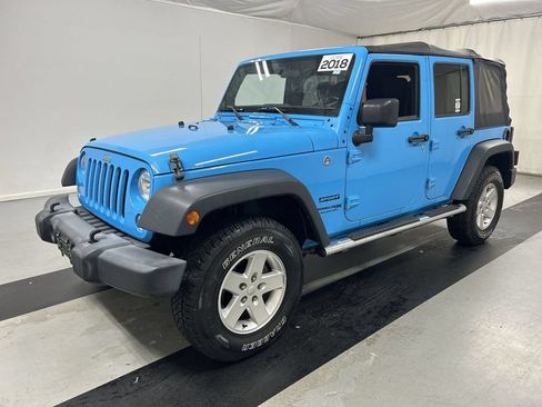 Used 2018 Jeep Wrangler Unlimited Sport AWD/4WD image 5